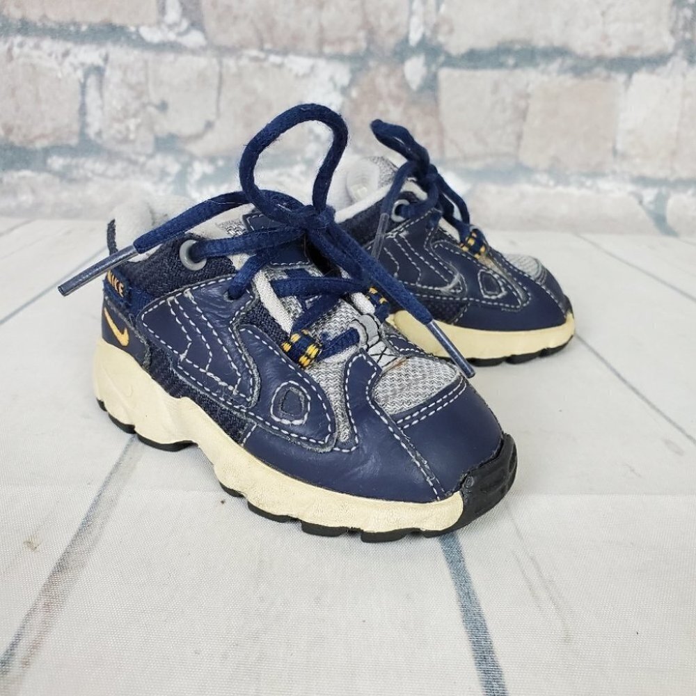 Vintage Nike ACG Baby Terra Sebec Sneaker Gray Midnight Size 4C